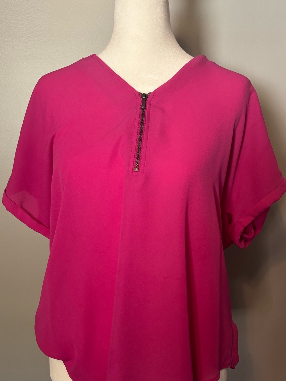 Maurices Bright Pink Short-Sleeve Zip-Front Blouse